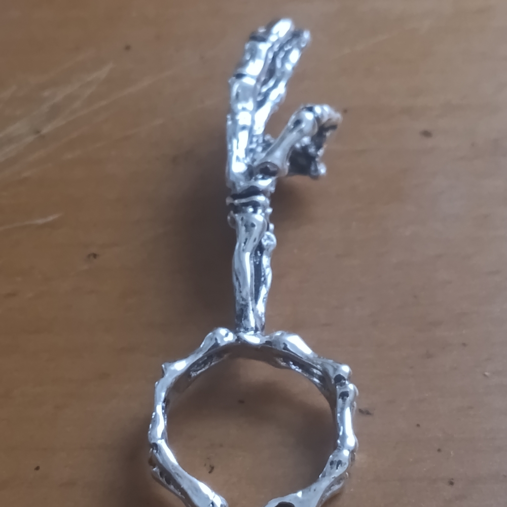 Stainless Steel Skeleton Hand Ring - Picture 2 of 5